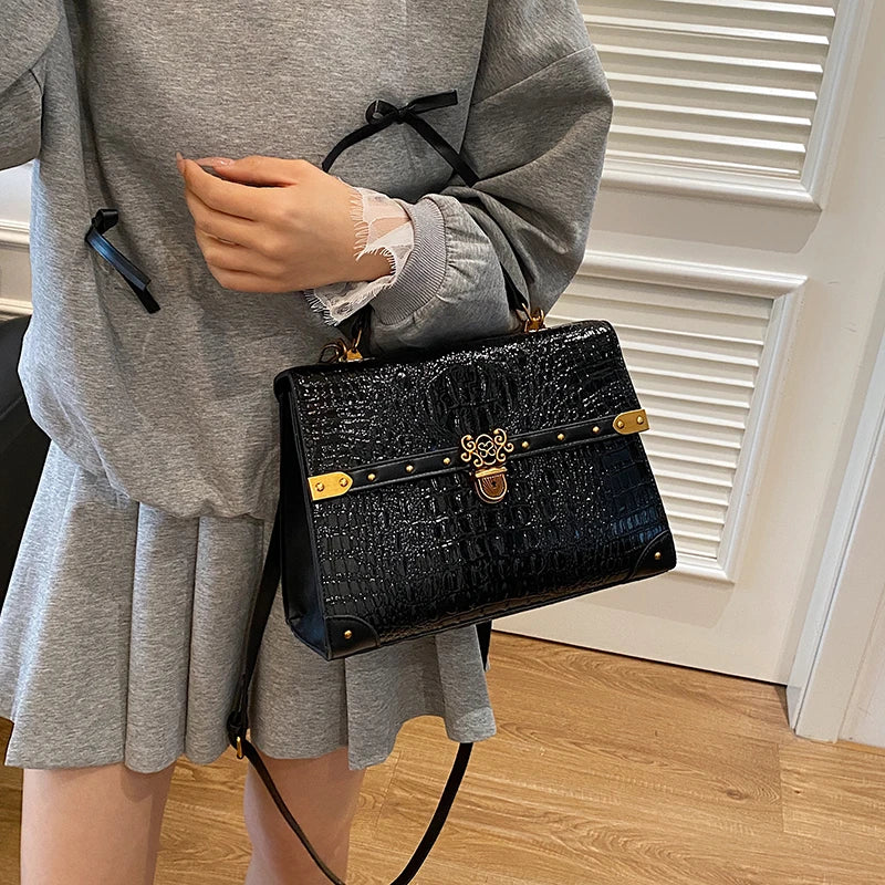Velora Crossbody Bag